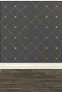 Stylized gold-coloured bees intersecting diagnonal lines on a dark grey wallpaper: L'Abeille Française